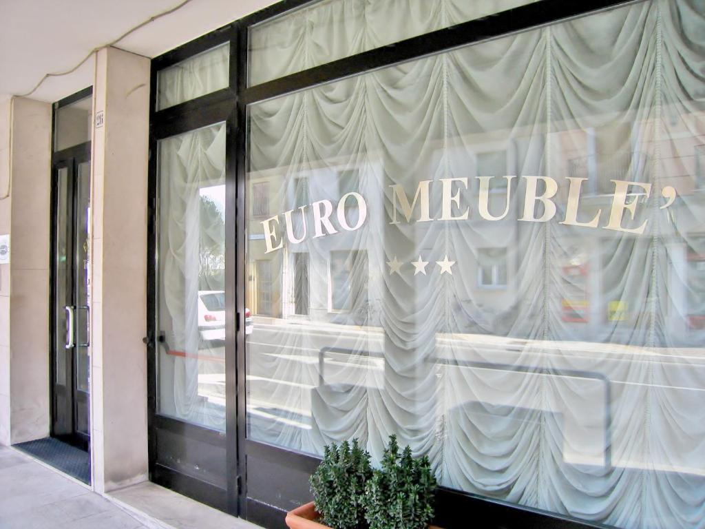 Euro Meuble